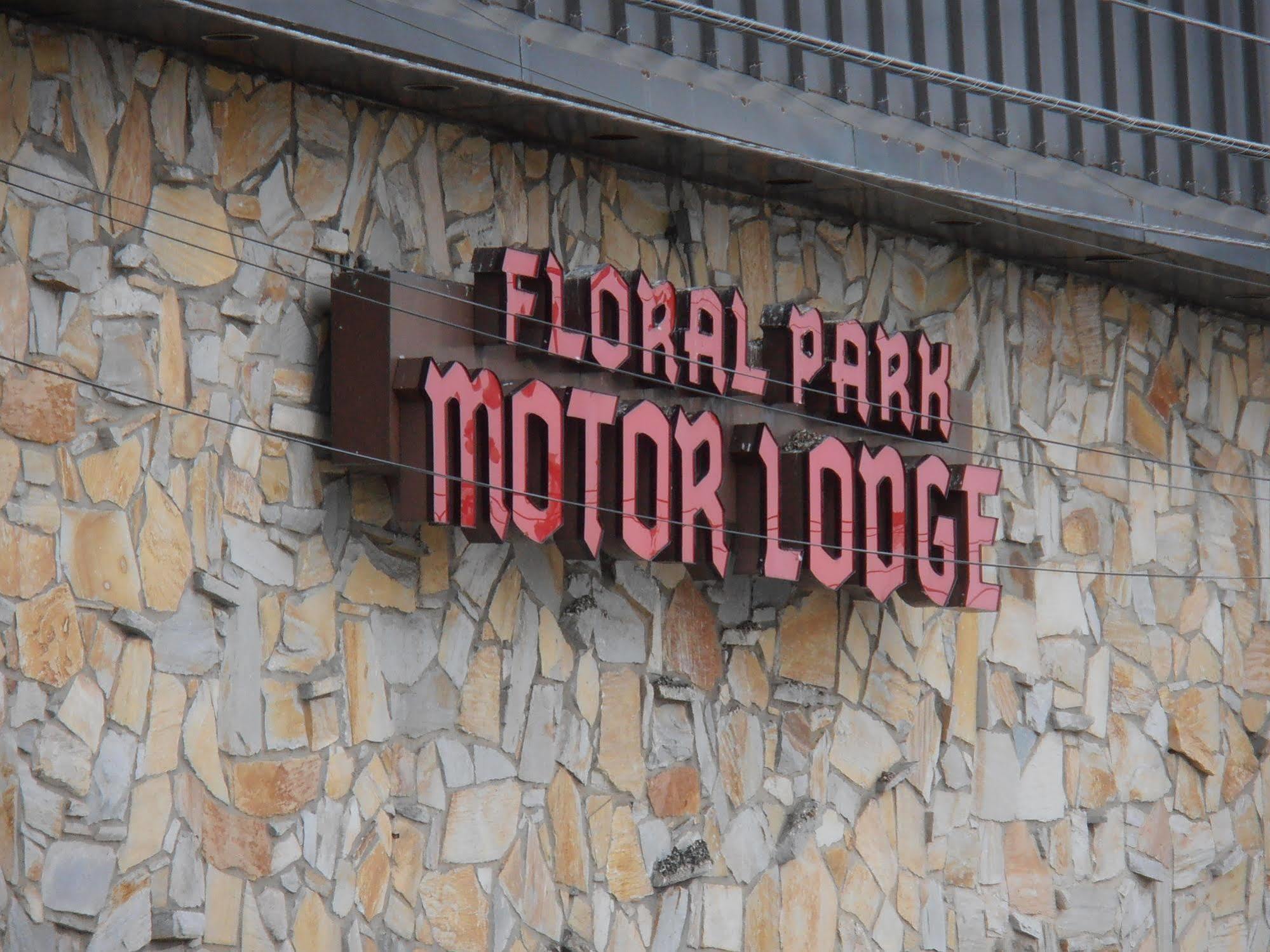 Floral Park Motor Lodge (Adults Only) Eksteriør billede